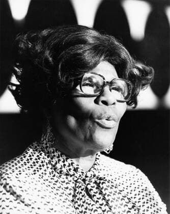 IMAGO ICONS: Ella Fitzgerald Die Jazzsängerin Ella Fitzgerald bei einem Auftritt in Hamburg am 20.12.1977. Copyright: Roba UnitedArchives00033