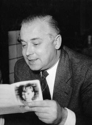 Der Gründer der ARD Fernsehlotterie, Jochen Richert, Ende 1956. The founder of German TV lottery, Jochen Richert, end of 1956. Copyright: Roba RobaxArchiv UnitedArchives00393