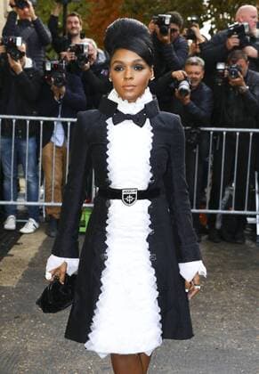 Janelle Monae - Paris Fashion Week, Modenschau Chanel - Paris, Frankreich - 06 10 2015 GwendolineLeGoff Panoramic 