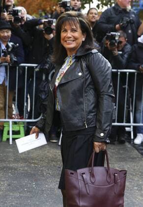 Anne Sinclair - Paris Fashion Week, Modenschau Chanel - Paris, Frankreich - 06 10 2015 GwendolineLeGoff Panoramic 
