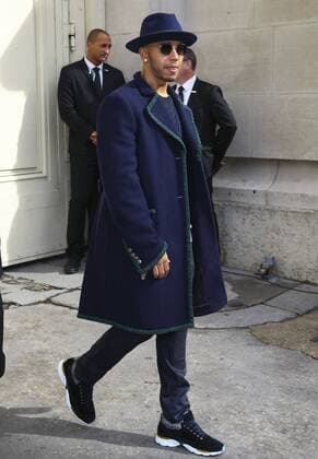 Lewis Hamilton - Paris Fashion Week, Modenschau Chanel - Paris, Frankreich - 06 10 2015 GwendolineLeGoff Panoramic 