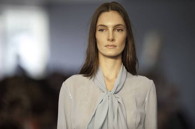 BELO HORIZONTE, MG - 06 10 2015: MINING TREND AUTUMN WINTER 2016 - Model for parade Grife VIVAZ in the 17th edition of Trend Autumn Winter Mines 2016 06 to October 09 at Expominas - Avenida Amazonas, 6030 - Gameleira - BH - MG. .  Mour?oxPanda
