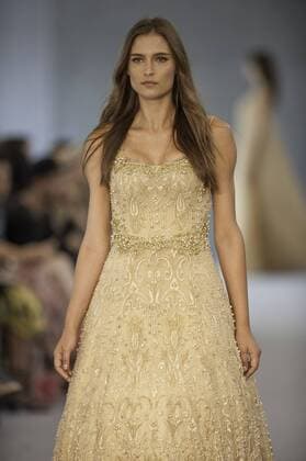 BELO HORIZONTE, MG - 06 10 2015: MINING TREND AUTUMN WINTER 2016 - Model for parade Grife VIVAZ in the 17th edition of Trend Autumn Winter Mines 2016 06 to October 09 at Expominas - Avenida Amazonas, 6030 - Gameleira - BH - MG. .  Mour?oxPanda