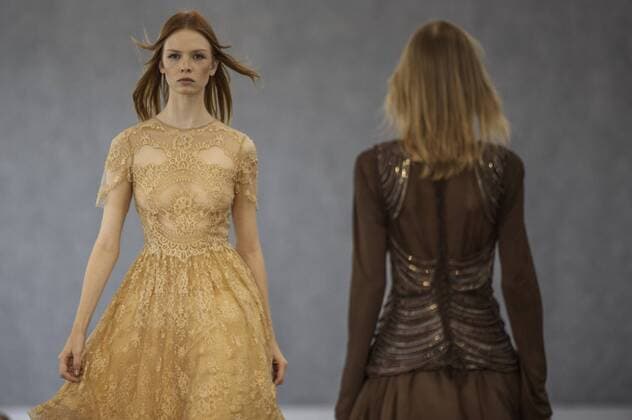 BELO HORIZONTE, MG - 06 10 2015: MINING TREND AUTUMN WINTER 2016 - Model for parade Grife VIVAZ in the 17th edition of Trend Autumn Winter Mines 2016 06 to October 09 at Expominas - Avenida Amazonas, 6030 - Gameleira - BH - MG. .  Mour?oxPanda