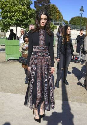 Astrid Berges Frisbey CELEBRITES : Modenschau Valentino - Pret a Porter Printemps Ete 2016 - 06 10 2015 GwendolineLeGoffx 