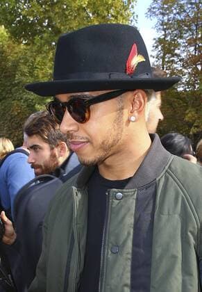Lewis Hamilton CELEBRITES : Modenschau Valentino - Pret a Porter Printemps Ete 2016 - 06 10 2015 GwendolineLeGoffx 