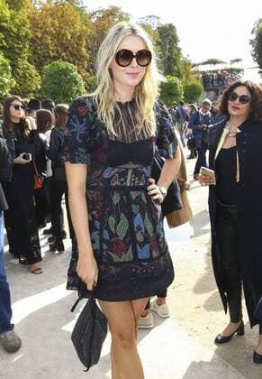 Maria Sharapova CELEBRITES : Modenschau Valentino - Pret a Porter Printemps Ete 2016 - 06 10 2015 GwendolineLeGoffx 