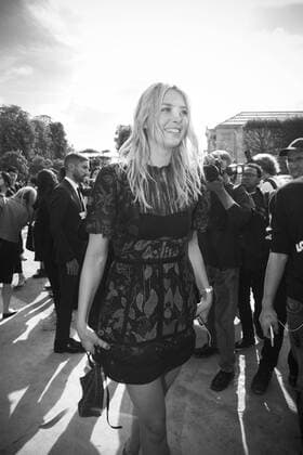 Maria Sharapova CELEBRITES : Modenschau Valentino - Pret a Porter Printemps Ete 2016 - 06 10 2015 GwendolineLeGoffx 