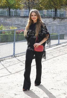 Kristina Bazan CELEBRITES : Modenschau Valentino - Pret a Porter Printemps Ete 2016 - 06 10 2015 GwendolineLeGoffx 
