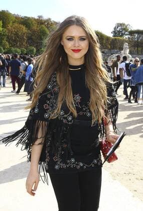 Kristina Bazan CELEBRITES : Modenschau Valentino - Pret a Porter Printemps Ete 2016 - 06 10 2015 GwendolineLeGoffx 