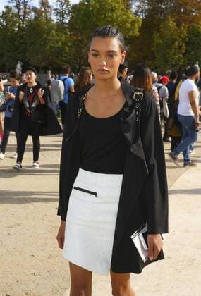 Mannequin CELEBRITES : Modenschau Valentino - Pret a Porter Printemps Ete 2016 - 06 10 2015 GwendolineLeGoffx 