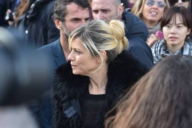 Marina Fois CELEBRITES : Modenschau Louis Vuitton - Pret a Porter Printemps Ete 2016 - 07 10 2015 LIONELURMANx 