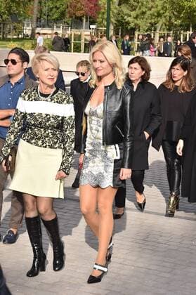 guest CELEBRITES : Modenschau Louis Vuitton - Pret a Porter Printemps Ete 2016 - 07 10 2015 