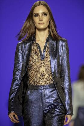 BELO HORIZONTE, MG - 06 10 2015: MINING TREND AUTUMN WINTER 2016 - Model for parade Grife FABIANA MILAZZO in the 17th edition of Trend Autumn Winter Mines 2016 06 to October 09 at Expominas - Avenida Amazonas, 6030 - Gameleira - BH -. MG.  Mour?oxPanda