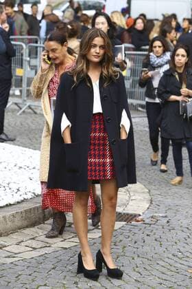 Louise Grinberg CELEBRITES : Modenschau Miu Miu - Pret a Porter Printemps Ete 2016 - 07 10 2015 GwendolineLeGoffx 
