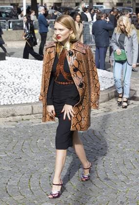 Lea Seydoux CELEBRITES : Modenschau Miu Miu - Pret a Porter Printemps Ete 2016 - 07 10 2015 GwendolineLeGoffx 