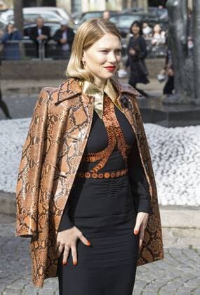 Lea Seydoux CELEBRITES : Modenschau Miu Miu - Pret a Porter Printemps Ete 2016 - 07 10 2015 GwendolineLeGoffx 