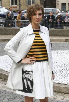 Louise Bourguoin CELEBRITES : Modenschau Miu Miu - Pret a Porter Printemps Ete 2016 - 07 10 2015 GwendolineLeGoffx 