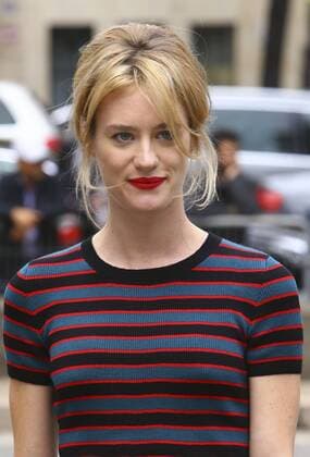 Mackenzie Davis CELEBRITES : Modenschau Miu Miu - Pret a Porter Printemps Ete 2016 - 07 10 2015 GwendolineLeGoffx 