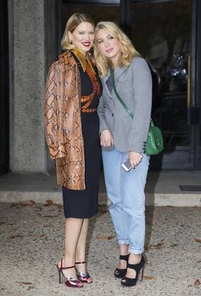 Lea Seydoux et Camille Seydoux CELEBRITES : Modenschau Miu Miu - Pret a Porter Printemps Ete 2016 - 07 10 2015 GwendolineLeGoffx 