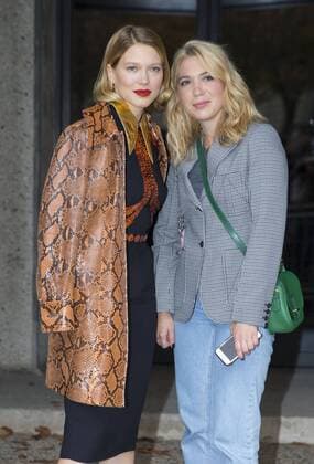 Lea Seydoux et Camille Seydoux CELEBRITES : Modenschau Miu Miu - Pret a Porter Printemps Ete 2016 - 07 10 2015 GwendolineLeGoffx 