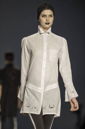 BELO HORIZONTE, MG - 07 10 2015: MINING TREND AUTUMN WINTER 2016 - Model for parade Grife LINO Villaventura in the 17th edition of Trend Autumn Winter 2016 Mines from 06 to 09 October at Expominas - Avenida Amazonas, 6030 - Gameleira - BH -. MG.  Mour?oxPanda