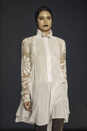BELO HORIZONTE, MG - 07 10 2015: MINING TREND AUTUMN WINTER 2016 - Model for parade Grife LINO Villaventura in the 17th edition of Trend Autumn Winter 2016 Mines from 06 to 09 October at Expominas - Avenida Amazonas, 6030 - Gameleira - BH -. MG.  Mour?oxPanda