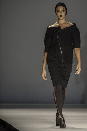 BELO HORIZONTE, MG - 07 10 2015: MINING TREND AUTUMN WINTER 2016 - Model for parade Grife LINO Villaventura in the 17th edition of Trend Autumn Winter 2016 Mines from 06 to 09 October at Expominas - Avenida Amazonas, 6030 - Gameleira - BH -. MG.  Mour?oxPanda