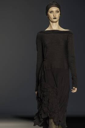 BELO HORIZONTE, MG - 07 10 2015: MINING TREND AUTUMN WINTER 2016 - Model for parade Grife LINO Villaventura in the 17th edition of Trend Autumn Winter 2016 Mines from 06 to 09 October at Expominas - Avenida Amazonas, 6030 - Gameleira - BH -. MG.  Mour?oxPanda