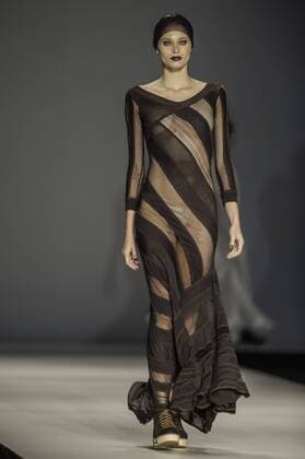 BELO HORIZONTE, MG - 07 10 2015: MINING TREND AUTUMN WINTER 2016 - Model for parade Grife LINO Villaventura in the 17th edition of Trend Autumn Winter 2016 Mines from 06 to 09 October at Expominas - Avenida Amazonas, 6030 - Gameleira - BH -. MG.  Mour?oxPanda