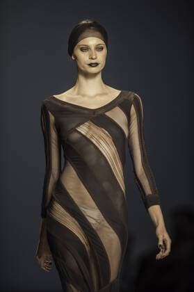 BELO HORIZONTE, MG - 07 10 2015: MINING TREND AUTUMN WINTER 2016 - Model for parade Grife LINO Villaventura in the 17th edition of Trend Autumn Winter 2016 Mines from 06 to 09 October at Expominas - Avenida Amazonas, 6030 - Gameleira - BH -. MG.  Mour?oxPanda