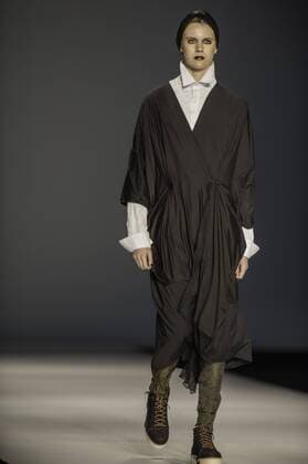 BELO HORIZONTE, MG - 07 10 2015: MINING TREND AUTUMN WINTER 2016 - Model for parade Grife LINO Villaventura in the 17th edition of Trend Autumn Winter 2016 Mines from 06 to 09 October at Expominas - Avenida Amazonas, 6030 - Gameleira - BH -. MG.  Mour?oxPanda