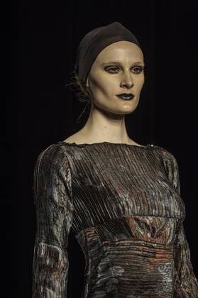 BELO HORIZONTE, MG - 07 10 2015: MINING TREND AUTUMN WINTER 2016 - Model for parade Grife LINO Villaventura in the 17th edition of Trend Autumn Winter 2016 Mines from 06 to 09 October at Expominas - Avenida Amazonas, 6030 - Gameleira - BH -. MG.  Mour?oxPanda