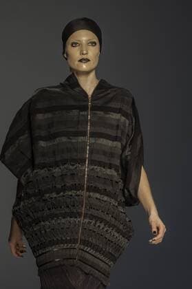 BELO HORIZONTE, MG - 07 10 2015: MINING TREND AUTUMN WINTER 2016 - Model for parade Grife LINO Villaventura in the 17th edition of Trend Autumn Winter 2016 Mines from 06 to 09 October at Expominas - Avenida Amazonas, 6030 - Gameleira - BH -. MG.  Mour?oxPanda