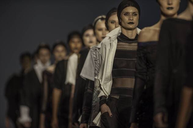 BELO HORIZONTE, MG - 07 10 2015: MINING TREND AUTUMN WINTER 2016 - Model for parade Grife LINO Villaventura in the 17th edition of Trend Autumn Winter 2016 Mines from 06 to 09 October at Expominas - Avenida Amazonas, 6030 - Gameleira - BH -. MG.  Mour?oxPanda