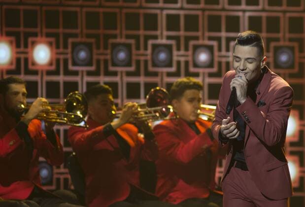Oct. 8, 2015 - Hollywood, CALIFORNIA, UNITED STATES OF AMERICA - Luis Coronel performs at the Latin American Music Awards, Thursday 08 October 2015, at Dolby Theater In Hollywood, California. .ARMANDO ARORIZO. Hollywood UNITED STATES OF AMERICA - ZUMAa60_