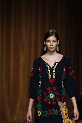 Oct. 10, 2015 - Lisbon, Portugal - Model presents spring summer 2016 creation by designer Christophe Sauvat during the 45rd edition of Moda Lisboa Fashion Week at the Patio da Gale on Terreiro do Paco Square in Lisbon on October 10, 2015. NURPHOTO CARLOS PALMA. Lisbon Portugal  - ZUMAn230