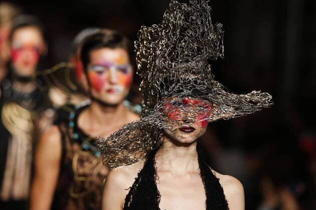 Oct. 10, 2015 - Lisbon, Portugal - Model presents spring summer 2016 creation by designer Valentim Quaresma during the 45rd edition of Moda Lisboa Fashion Week at the Patio da Gale on Terreiro do Paco Square in Lisbon on October 10, 2015. NURPHOTO CARLOS PALMA. Lisbon Portugal  - ZUMAn230