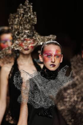 Oct. 10, 2015 - Lisbon, Portugal - Model presents spring summer 2016 creation by designer Valentim Quaresma during the 45rd edition of Moda Lisboa Fashion Week at the Patio da Gale on Terreiro do Paco Square in Lisbon on October 10, 2015. NURPHOTO CARLOS PALMA. Lisbon Portugal  - ZUMAn230
