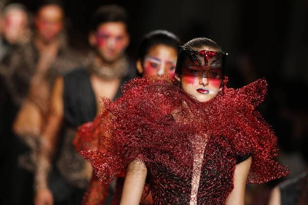 Oct. 10, 2015 - Lisbon, Portugal - Model presents spring summer 2016 creation by designer Valentim Quaresma during the 45rd edition of Moda Lisboa Fashion Week at the Patio da Gale on Terreiro do Paco Square in Lisbon on October 10, 2015. NURPHOTO CARLOS PALMA. Lisbon Portugal  - ZUMAn230