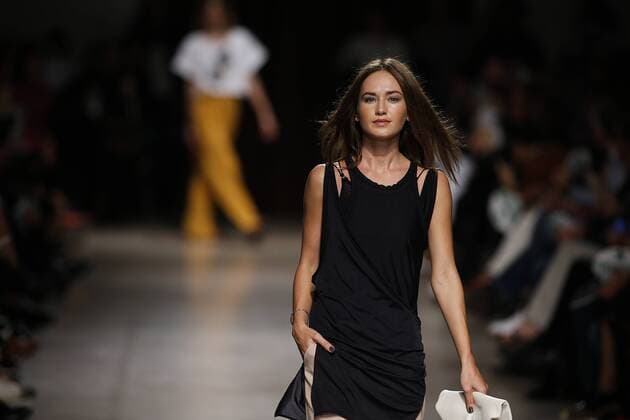 Oct. 10, 2015 - Lisbon, Portugal - Model presents spring summer 2016 creation by designer Ricardo Preto during the 45rd edition of Moda Lisboa Fashion Week at the Patio da Gale on Terreiro do Paco Square in Lisbon on October 10, 2015. NURPHOTO CARLOS PALMA. Lisbon Portugal  - ZUMAn230