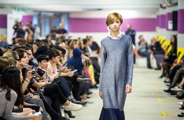 (151011) -- TBILISI, Oct. 11, 2015 -- A model presents a creation of Giorgi Keburia from Georgia during the Tbilisi Spring Fashion Week 2016, in Tbilisi, capital of Georgia, on October 11, 2015. ) GEORGIA-TBILISI-SPRING FASHION WEEK-CLOSING CEREMONY GiorgexInduashvili 