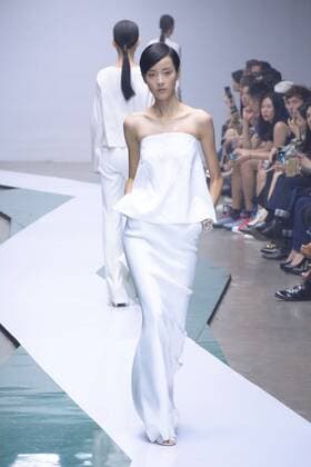 SHANGHAI, CHINA - OCTOBER 12: (CHINA OUT) Model Emma Pei attends the Comme Moi Fashion Show on October 12, 2015 in Shanghai, China.  CFP474265424