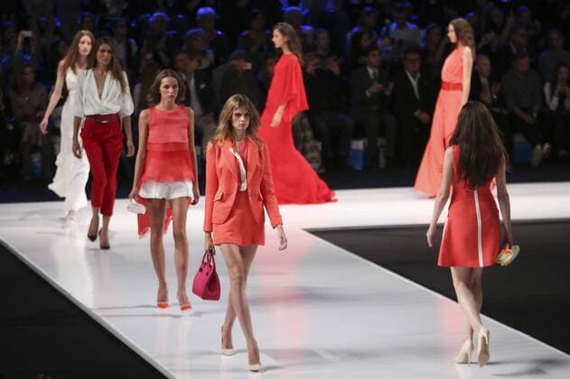 MOSCOW, RUSSIA. OCTOBER 13, 2015. Models wear creations by Valentin Yudashkin during a catwalk show at the 34th Moscow Fashion Week, in Gostiny Dvor. Sergei Bobylev TASS  TS00FC03