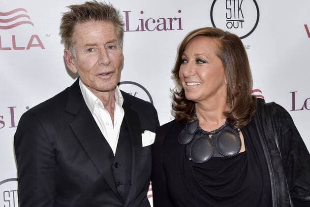 Calvin Klein (72) und Donna Karan (67) beim Louis Licari Beauty Salon Opening am 13.10.2015 in New York Louis Licari Salon Opening in New York, 2015 
