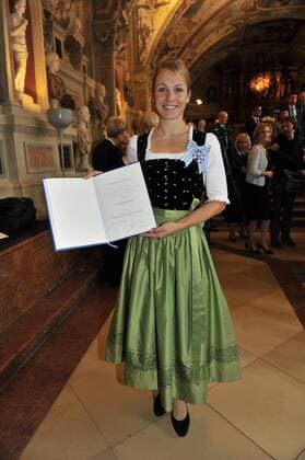 Magdalena Neuner Bayerische Verdienstorden Verleihung Antiquarium der Residenz München München 14. Oktober 2015