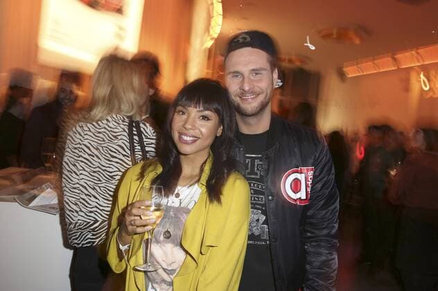 Alexandra Simone Maurer mit Begleitung beim Musikexpress Style Award 2015 im Kosmos. Berlin, 15.10.2015 Foto:xS.xGabschx xFuturexImage