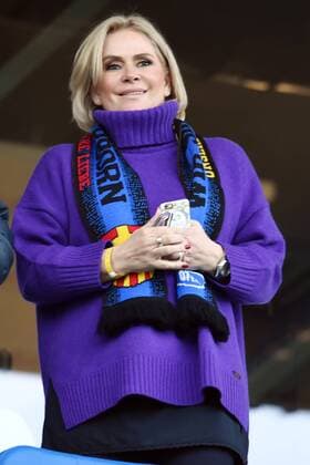 Paderborn, Deutschland 16. Oktober 2015: 2. Bundesliga 15 16 - SC Paderborn vs. Eintracht Braunschweig Claudia Effenberg zu Gast im Stadion. 2. Bundesliga 15 16 - SC Paderborn vs. Eintracht Braunschweig mt