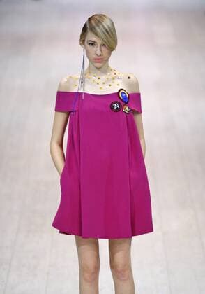 A model presents a creation by Ukrainian designer Andre Tan during the Ukrainian Fashion Week in Kiev on October 16, 2015.  KIE2015101601 IVANxVAKOLENKO