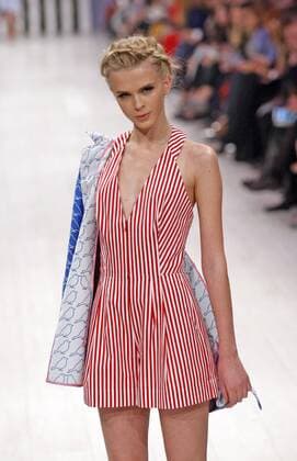 Oct. 16, 2015 - Kiev, Ukraine - A model presents a creation by Ukrainian designer Elena Burba during the Ukrainian Fashion Week in Kiev, Ukraine, 16 October 2015. The event presents Spring Summer 2016 collections by Ukrainian and international designers from 14 to 20 October. Kiev Ukraine  - ZUMAn230